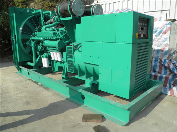 南丰出租发电机-进口柴油发电机组与国产柴油发电机组的区别