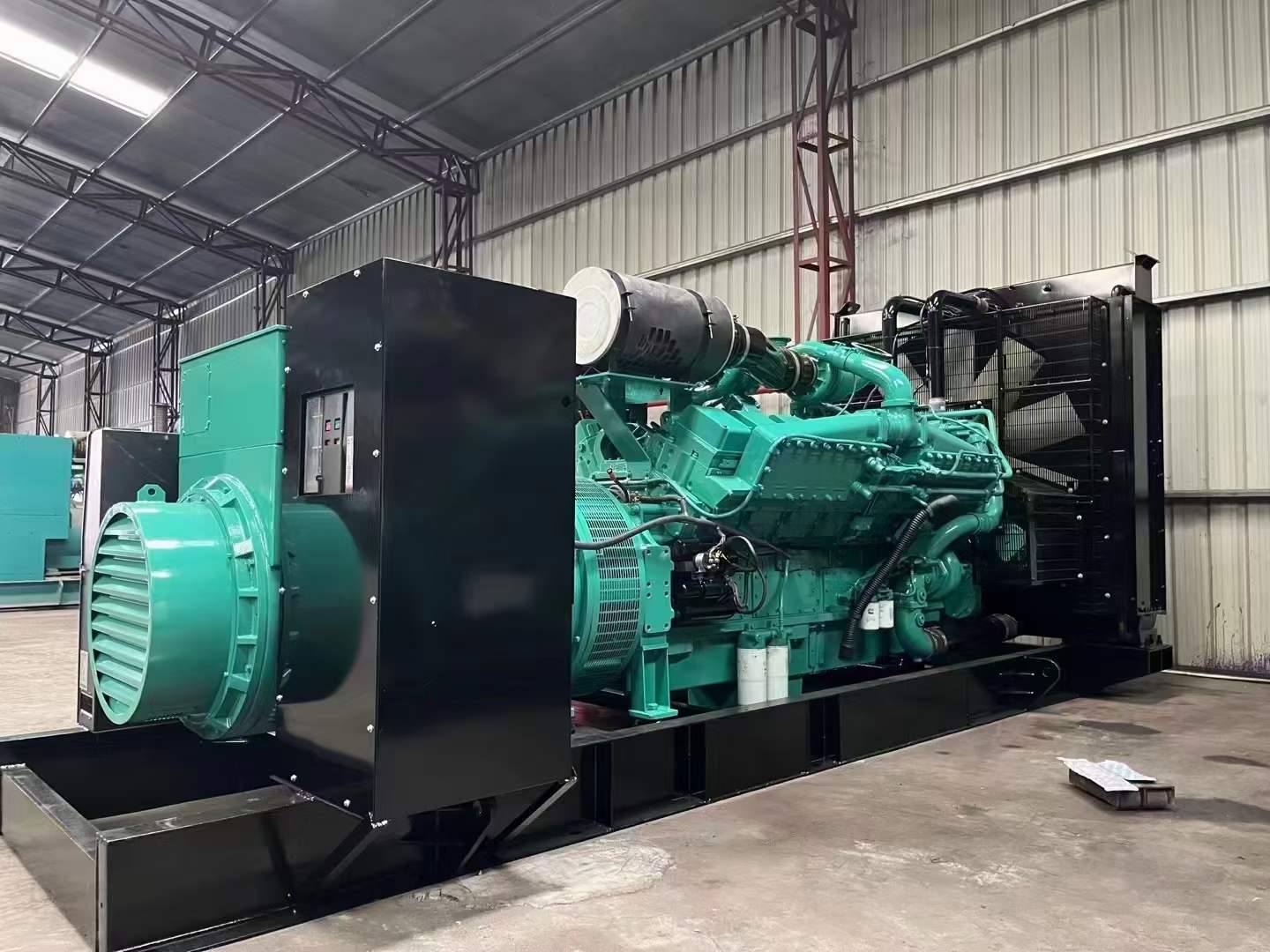 南丰如何降低 800kW 柴油发电机输出电流的波动？
