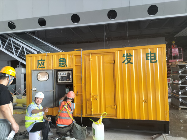 南丰怎样判断空气滤清器是否需要更换？